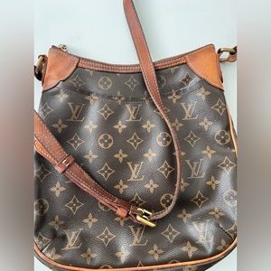 Authentic Louis Vuitton Odeon Monogram Canvas